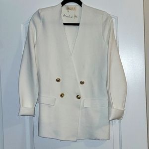 Blazer white with gold buttons